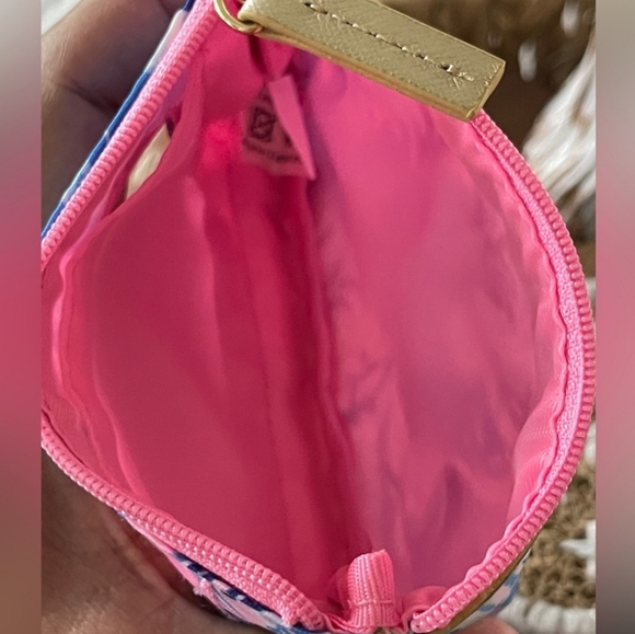 NEW LILLY PULITZER ID Case Shade Seekers Pink and Blue Floral Print - Picture 4 of 11